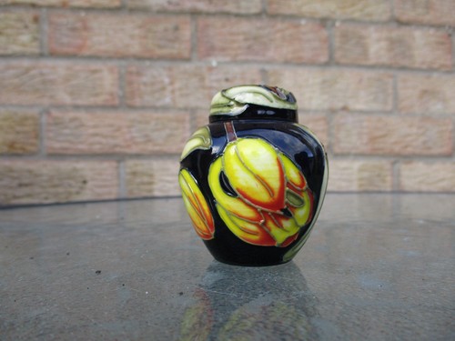 Moorcroft figaro pattern - moorcroft,