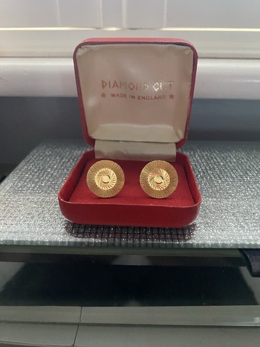 Diamond cut vintage cufflinks - cut,