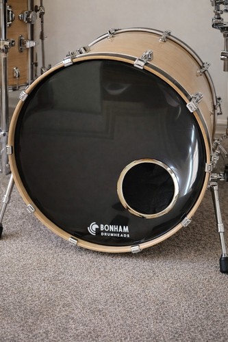 Inch black resonant - 22",