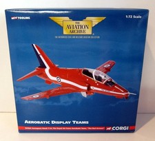Corgi 1/72 AA36001 The Red