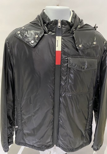 Moncler jacket size xl - -,