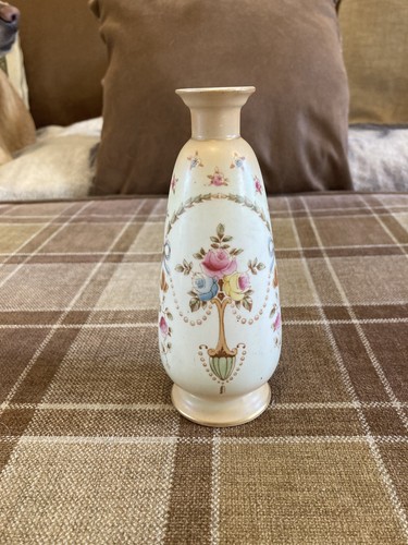 Crown devon blushware vase - crown,