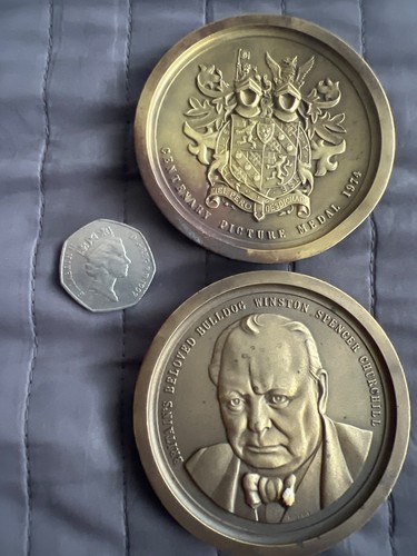 Bulldog winston churchill - winston,