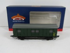 BACHMANN - EX SOUTHERN - PMV PARCELS & MISCELLANEOUS VAN - BR GREEN - OO SCALE