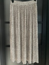 Zara Skirt Size S, Long, White, Polka Dots