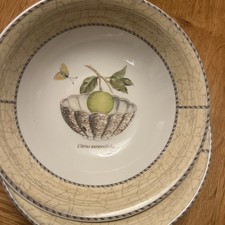 Wedgwood "Sarah's Garden" Cereal Bowl Queen’s Ware 1997 England Yellow Rim