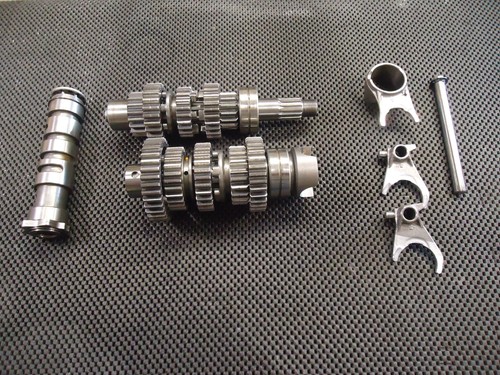 Kawasaki gt750 gearbox gt750p - gearbox,
