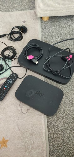 Sky box model es340d8 1tb - q,