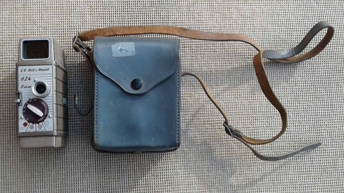 Vintage bell howell - &,