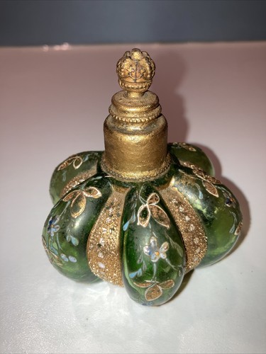Collectable green glass - green,