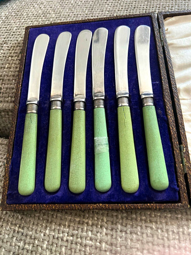 Set vintage green handled - of, green-handled