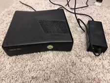 Xbox 360 Slim, Minecraft And Halo Wars Downloaded