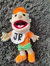 Jnr puppet SML excellent