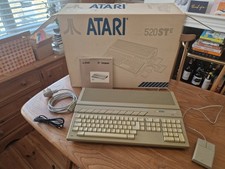 ATARI 520STe Powers On Boxed with Manual