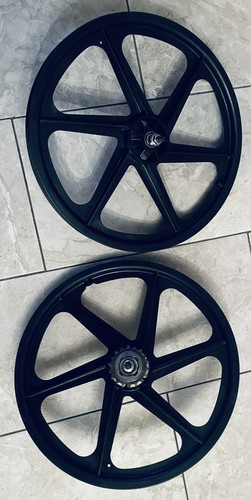 Skyway wheel set front rear - front,