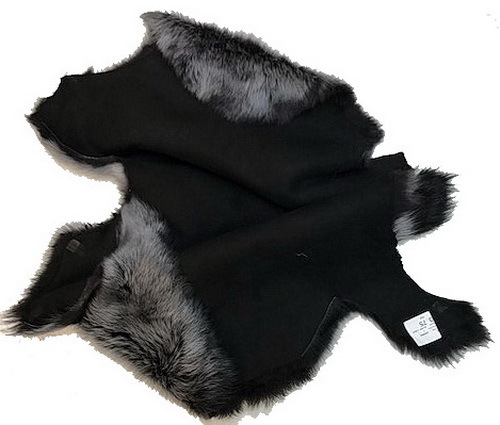 Black brissa lamb - black,