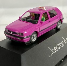 A MINT CASED HERPA PC RARE LTD EDITION VW GOLF DRIVING SCHOOL WITH 3 FIGURES !!!