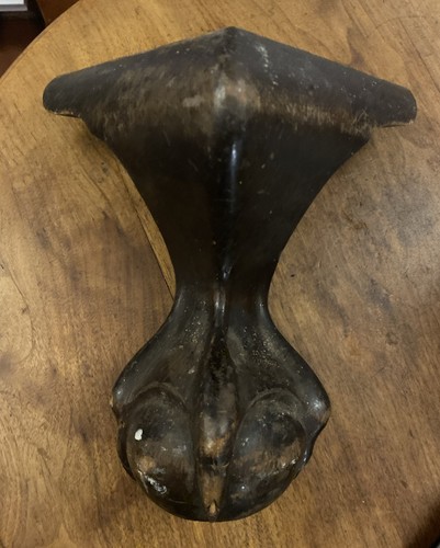 Antique claw foot single - claw,
