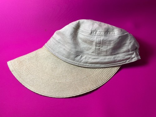 Uniqlo beige oversize raffia