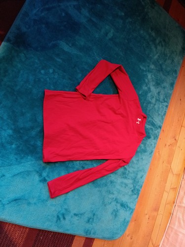 Red thermal under - armour, skins