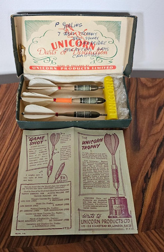 Vintage boxed unicorn darts - vintage,
