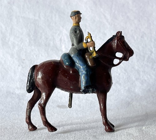 Vintage toy soldier - soldier, britains