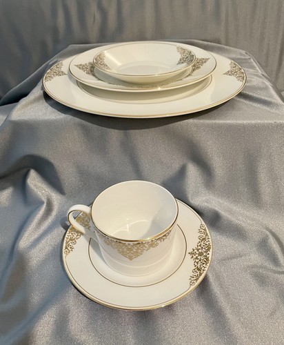 Wedgwood bone china vera - bone,