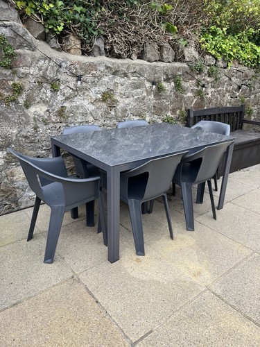 Grey garden table x6 - table, chairs