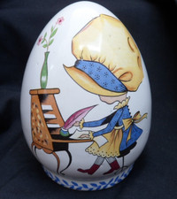 HOLLY HOBBIE  EGG SHAPED MONEY