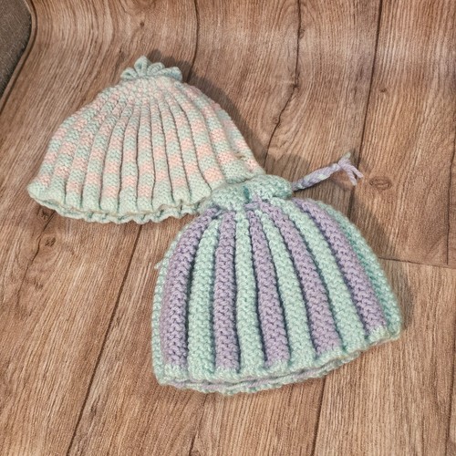 Vintage hand knitted - tea, cosy