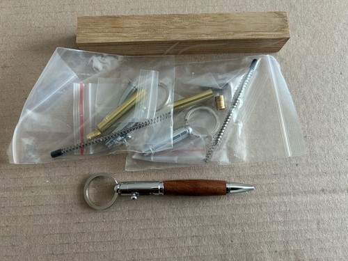 Woodturning keyring pen - woodturning,