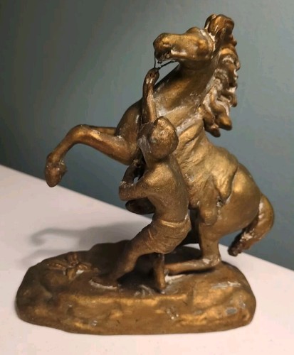 Marly horse metal sculpture - ,