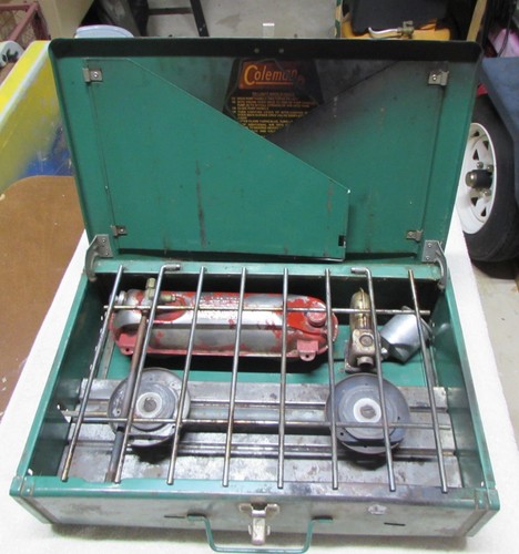 1950 1970s coleman 425e two - -,
