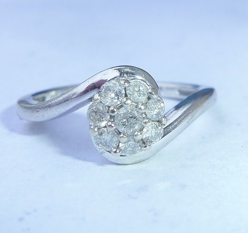 9ct white gold - 9ct,