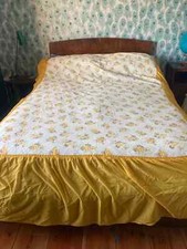 Vintage Retro Yellow Pattern