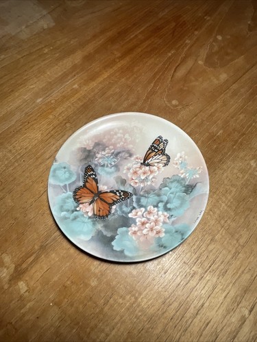 Monarch butterflies lena - monarch,