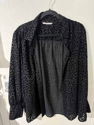Used ladies blouse size 22 - used,
