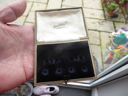 Vintage empty jewellers stud - empty,