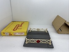 Triang Tt T33 Level Crossing Hand Operated Type B 