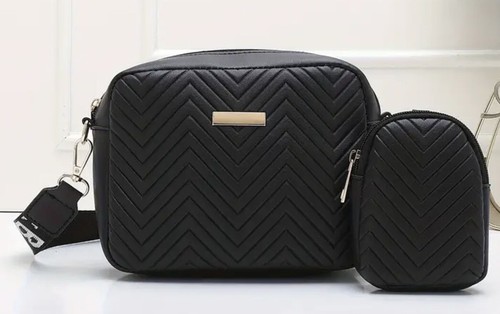 Woman trending black - trending,