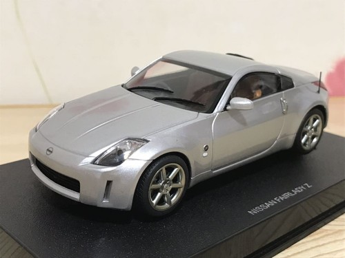 Autoart fairlady z z33 - 1,
