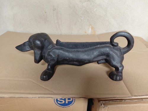 Old heavy cast iron dacshund - old,