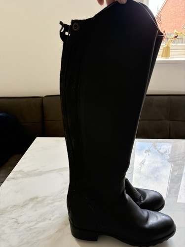 Mountain horse black leather - horse,