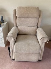 OAK TREE MOBILITY 'OAK' MODEL UNIQUE HIGH LEG LIFT RISE & RECLINE ELECTRIC CHAIR