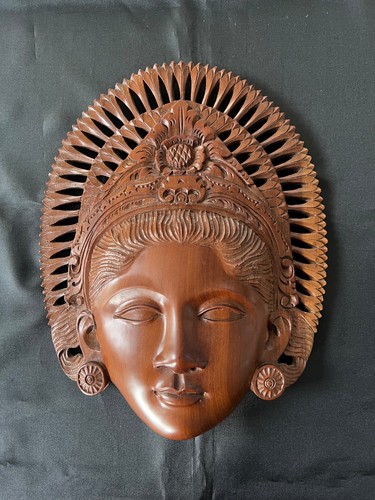 Vintage large finely - finely, carved