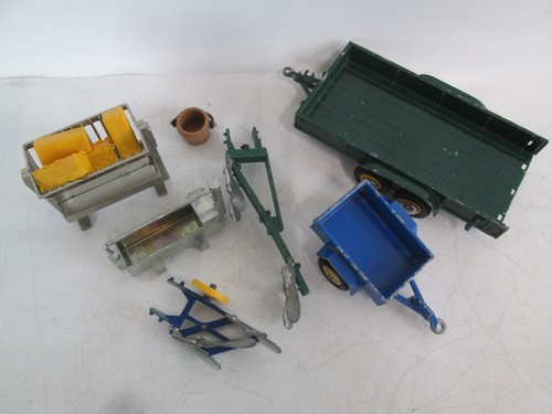 Vintage britains farm metal - britains,