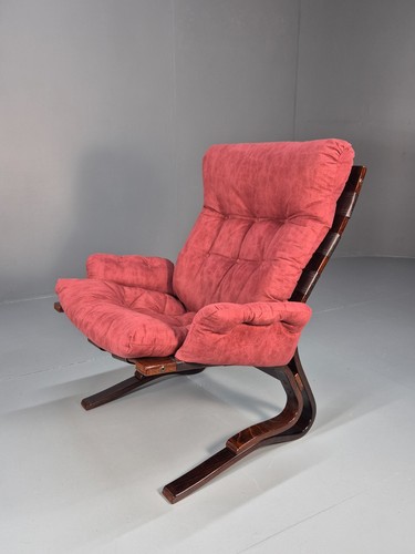 Vintage red lounge chair - vintage,