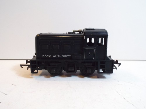 Triang r253 dock - triang,
