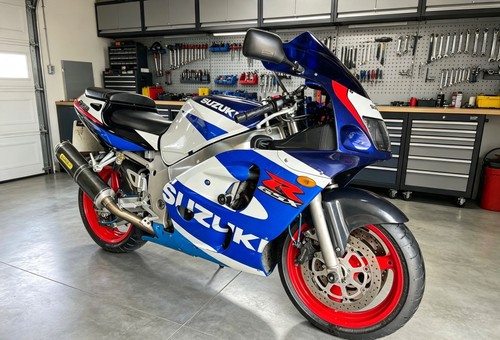 Suzuki gsx 600 - –, project