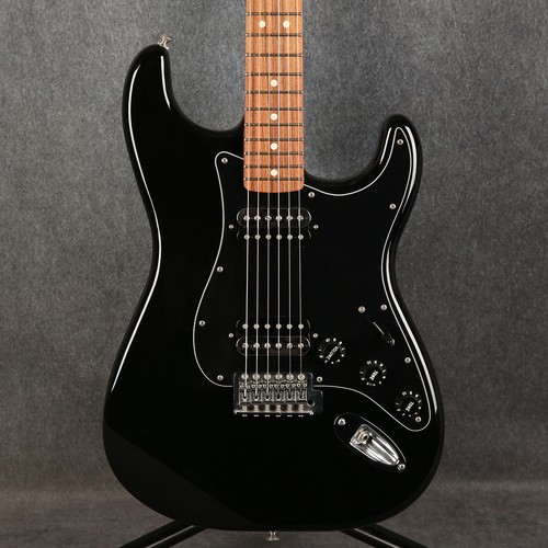 Fender standard stratocaster - fender,